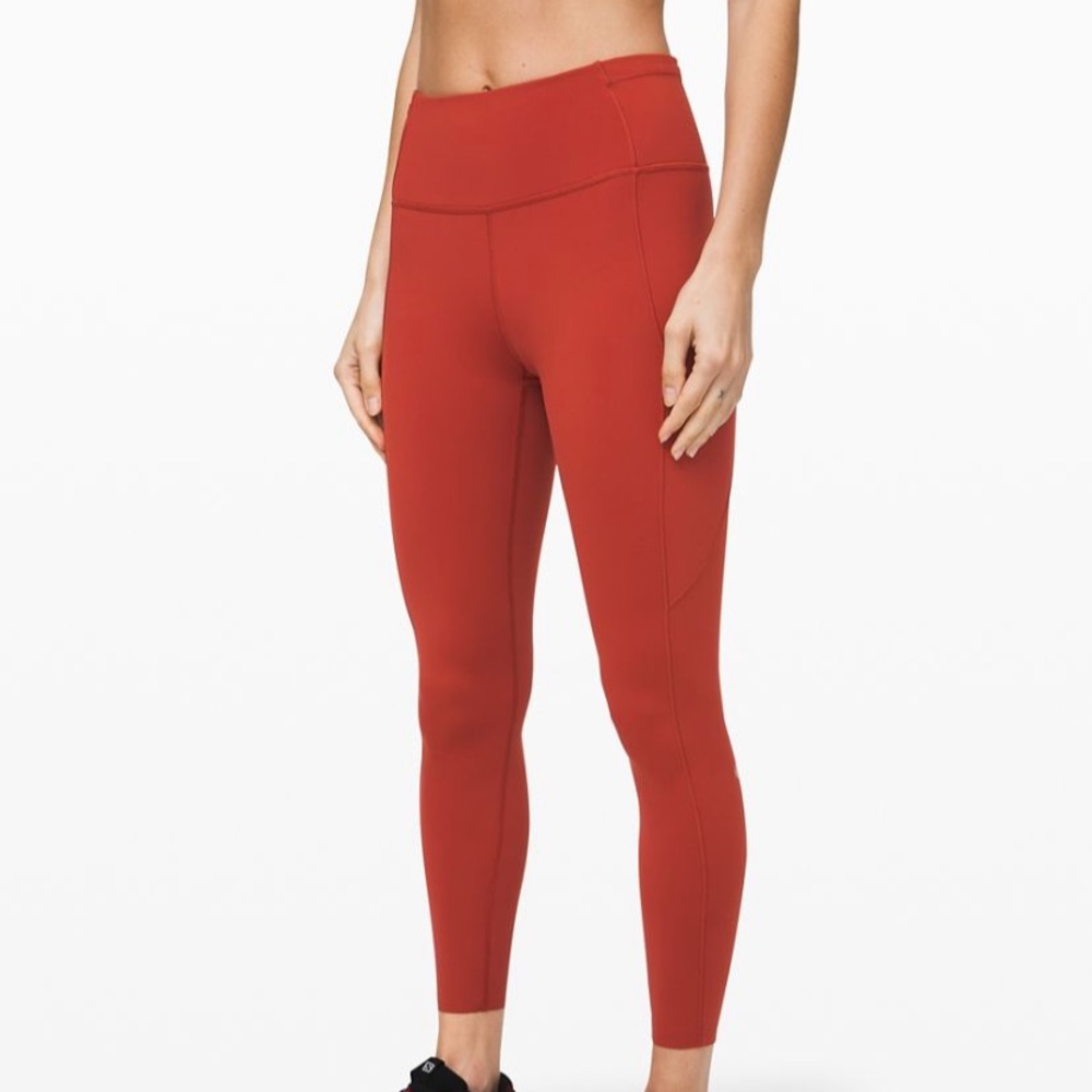 NWT Fast and free size 4